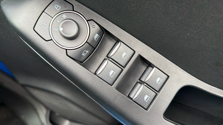 Ford Puma 1.0 EcoBoost Hybrid mHEV Titanium 5dr Petrol Hatchback